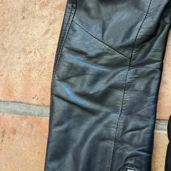 Studded Vintage Distressed Black Leather Jacket Women's Small - Picture 12 of 14